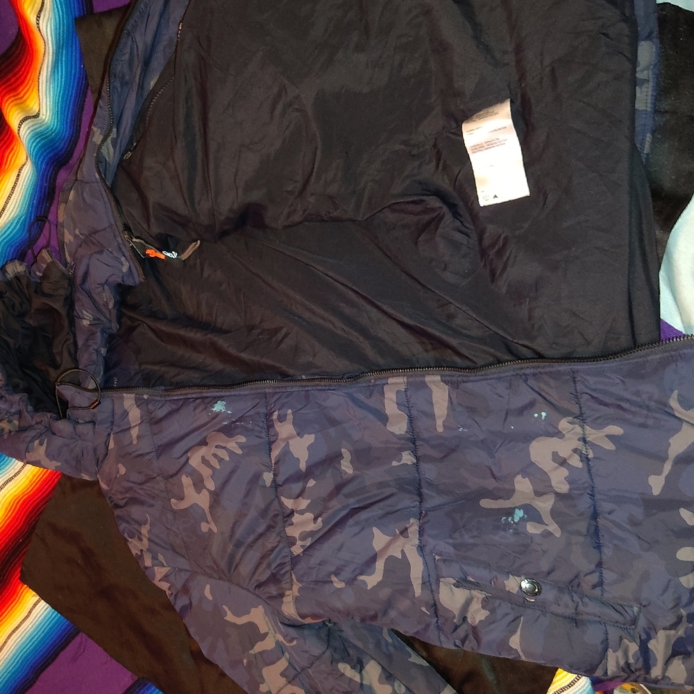 Coat - Picture 3 of 7